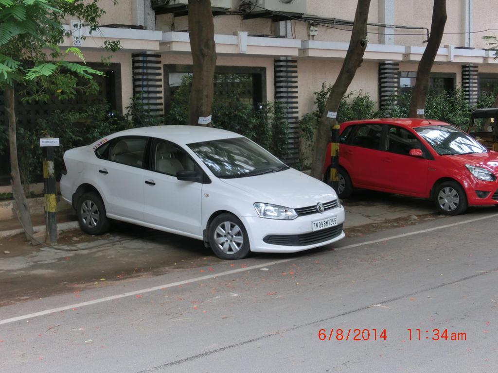 Hotel Thulashi Park Chennai Exterior photo